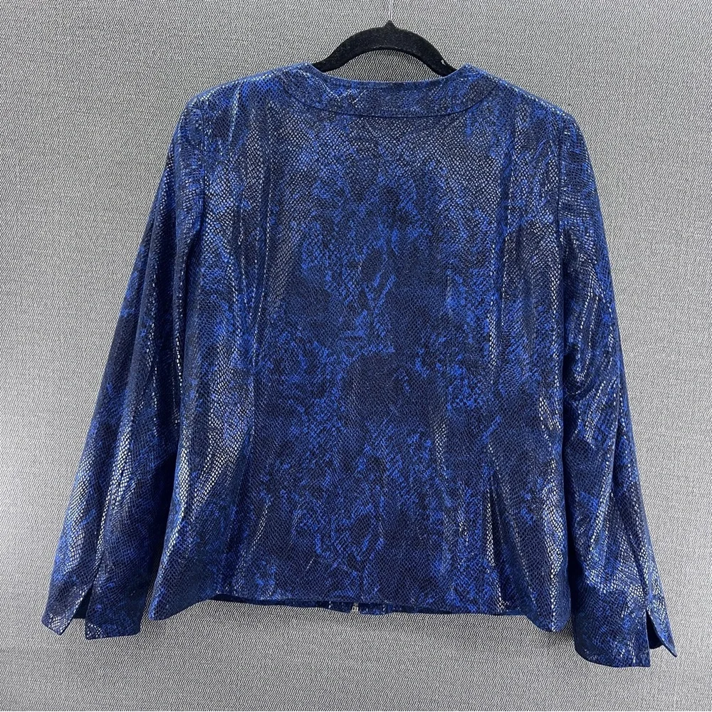JM Collection Blue Animal Print Full Zip Faux Snake Skin Scoop Neck‎ Jacket 8